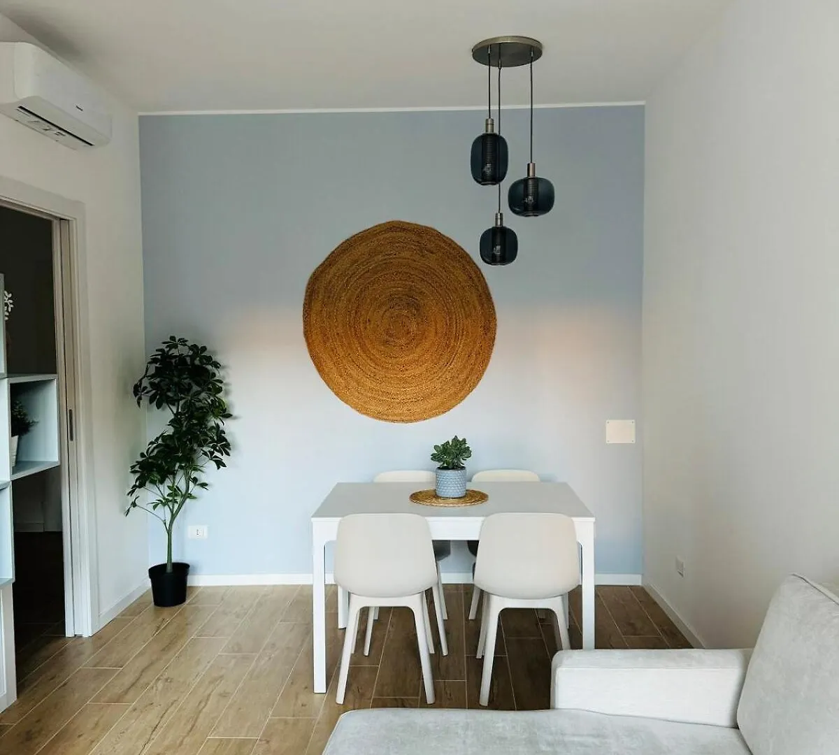 Design And Comfort In Cso Lodi Milano 0*,  Italia