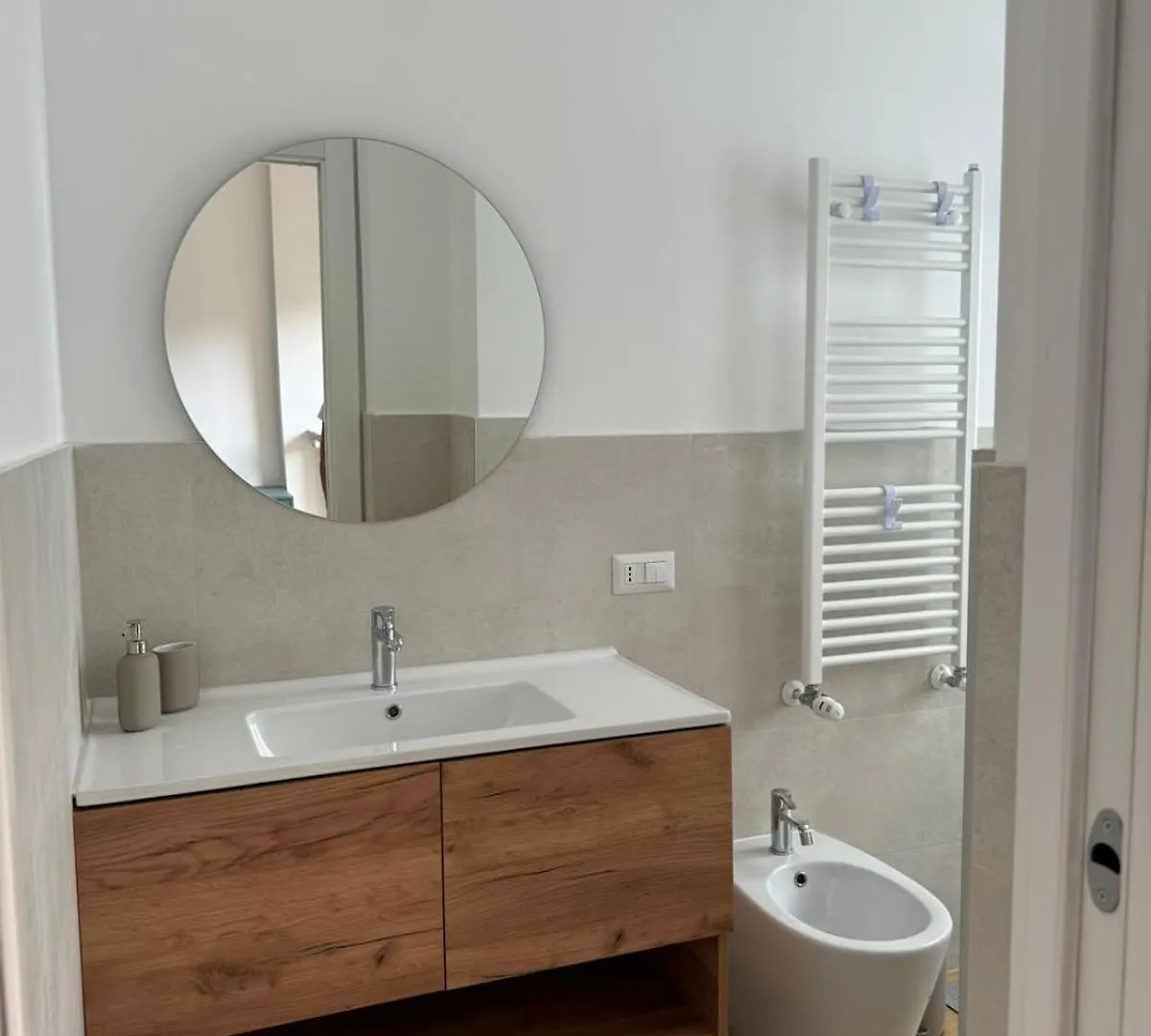 Apartment Design And Comfort In Cso Lodi Milan Italy